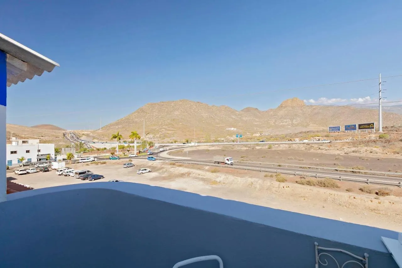Hostel Neon Tenerife Гуаса Испания